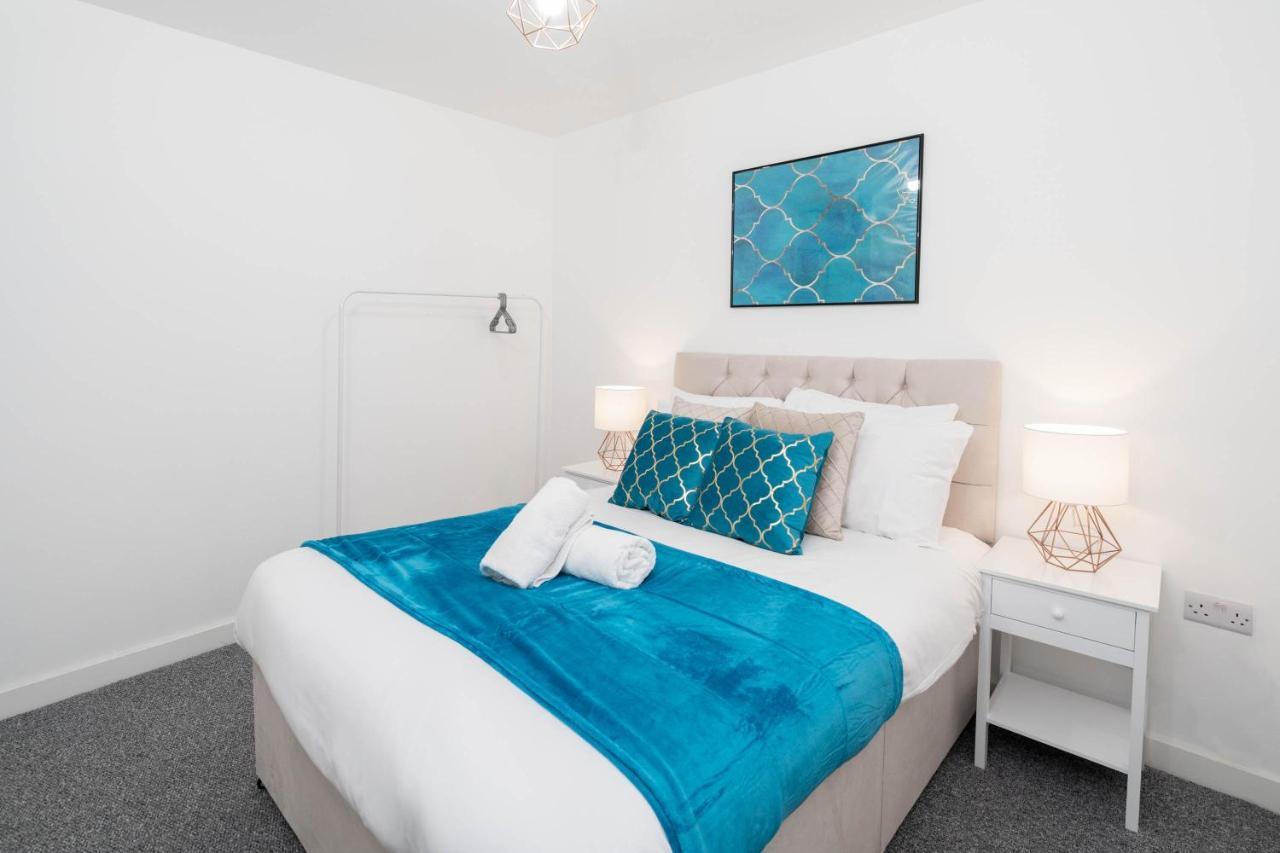 Two Bedroom Apartment - En Suites - Smart Tv'S - Wifi - Netflix - Bearwood Birmingham Buitenkant foto