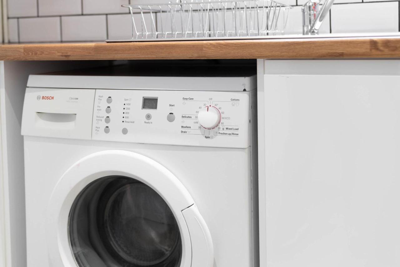 Two Bedroom Apartment - En Suites - Smart Tv'S - Wifi - Netflix - Bearwood Birmingham Buitenkant foto