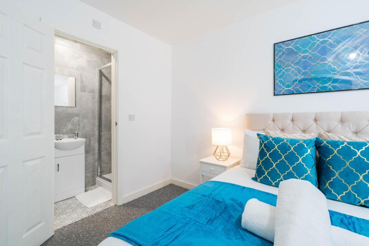 Two Bedroom Apartment - En Suites - Smart Tv'S - Wifi - Netflix - Bearwood Birmingham Buitenkant foto