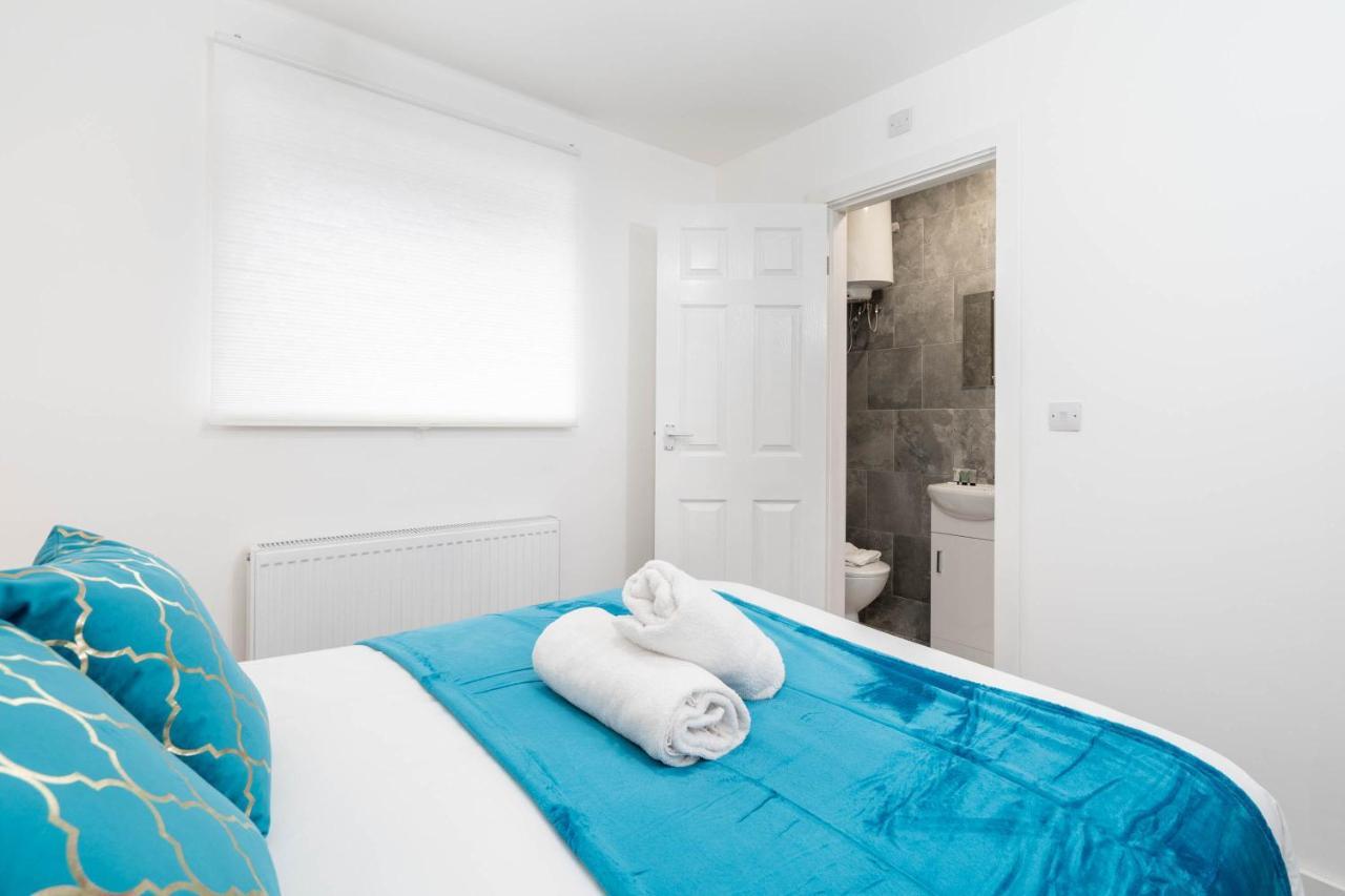 Two Bedroom Apartment - En Suites - Smart Tv'S - Wifi - Netflix - Bearwood Birmingham Buitenkant foto